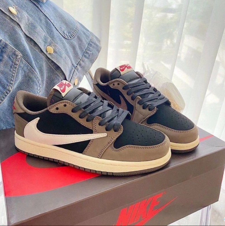JORDAN 1 PROJET TRAVIS SCOTT